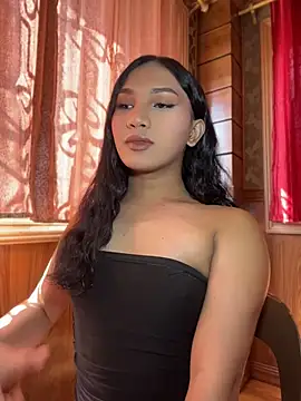 slutty_aki Show in webcam