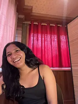slutty_aki Pertunjukan Webcam