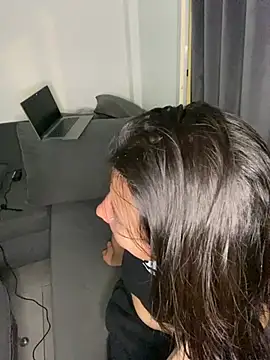 MiaaLunaa's Webcam Show