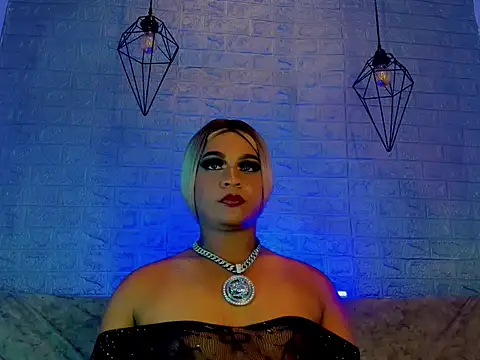 CristalGill_ Show in webcam