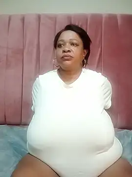 Онлайн чат XXX BUSTYQUEEN56_