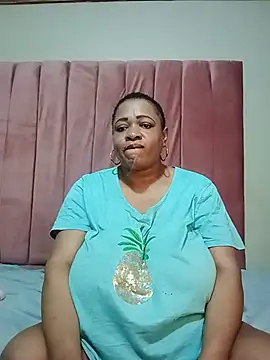 BUSTYQUEEN56_'s Live XXX Chat