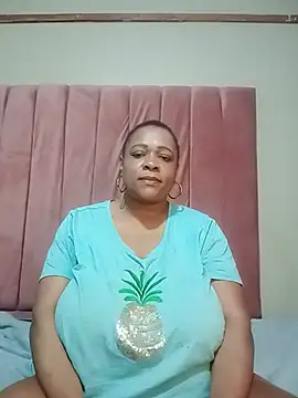 BUSTYQUEEN56_ webcam show