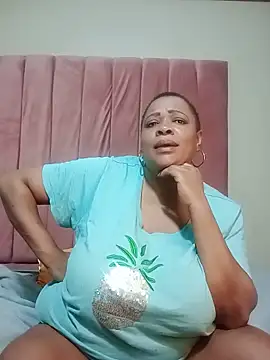 Chat XXX ao vivo de BUSTYQUEEN56_