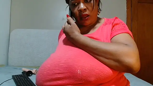 عرض كام BUSTYQUEEN56_