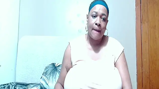 دردشة BUSTYQUEEN56_ الجنسية المباشرة