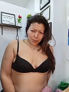 Show modela SARA_21- na web-kameri