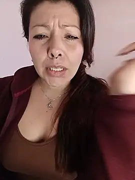 SARA_21- 在線直播表演