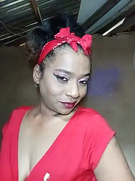 צ'אט XXX בשידור חי של MissyLoveCreator