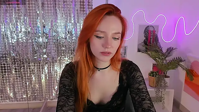 ZlataSaar Adlı Modelin Canlı XXX Sohbeti