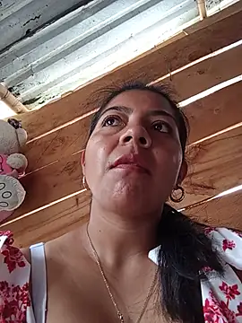 TammyHotxxx Adlı Modelin Canlı XXX Sohbeti