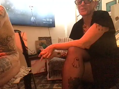 bornsinfull webcam show