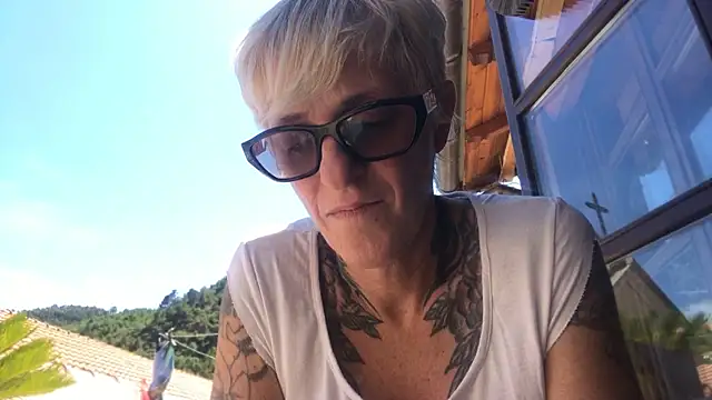 bornsinfull Webcam show