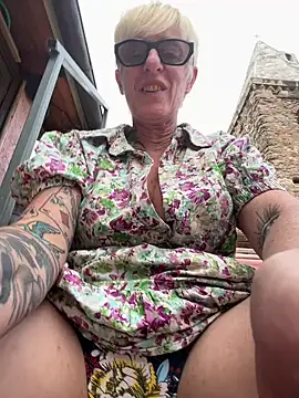bornsinfull Webcam show
