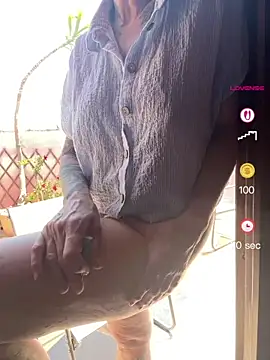 bornsinfull's Webcam Show