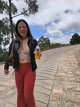 VALELUXX Show in webcam