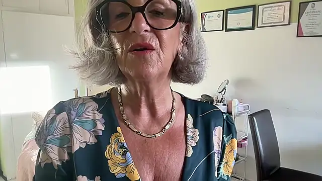 Chat XXX Live NaughtyMonicaUK