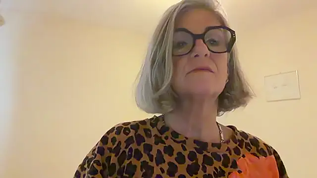 NaughtyMonicaUK – Kamerová šou