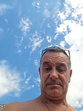 loulouferrari's Webcam Show