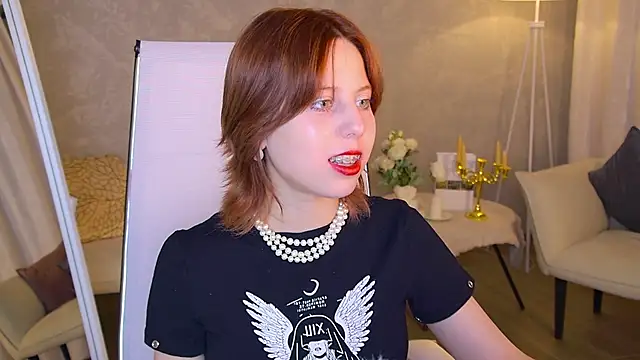VivienneHebert: онлайн-секс-чат
