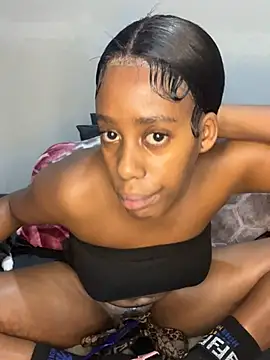 petite_bee's Live XXX Chat