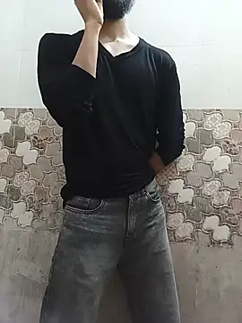 itsmemadhu2019 webcam show