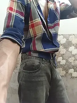 itsmemadhu2019 Show Webcam