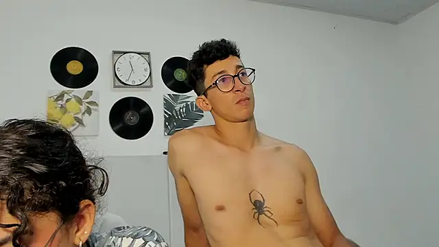 alanandtifany Adlı Modelin Web Kamerası Şovu