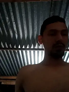 Sirius-Reyn Live XXX chat