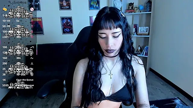 Онлайн чат XXX Ravenelle_