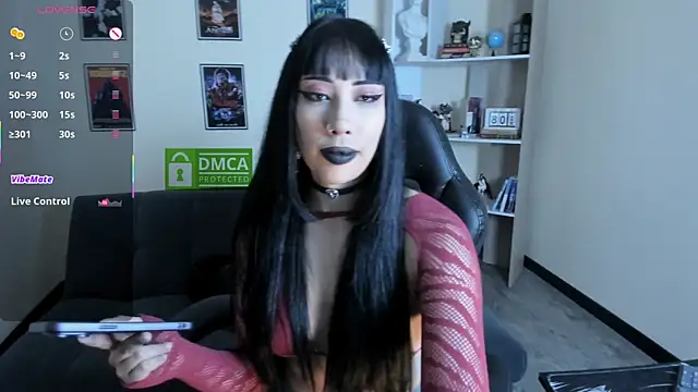 Živá chatovací místnost Ravenelle_