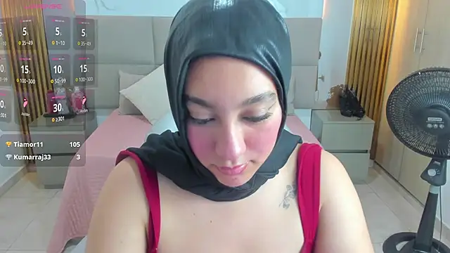 Leilak_daher Chat XXX in diretta
