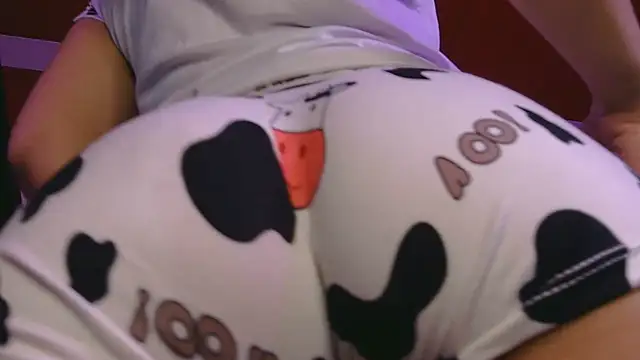 XXX chat uživo modela tinny_emiily