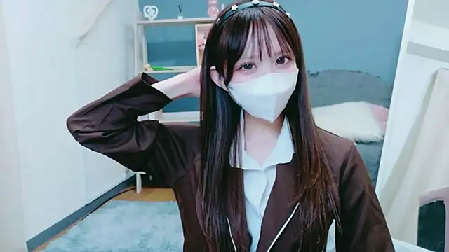 Show modela Koto-jpnk na web-kameri