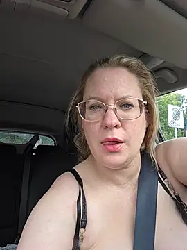 Webkamerová show BustyLanaX