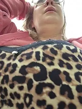 BustyLanaX Webcam show