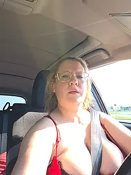 Webkamerová show BustyLanaX