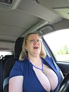Webkamerová show BustyLanaX