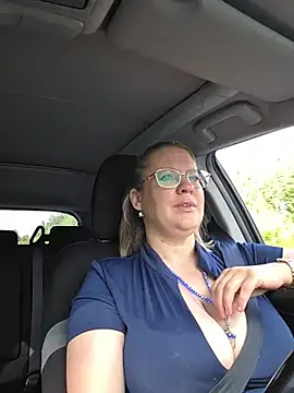 BustyLanaX Webcam-Show