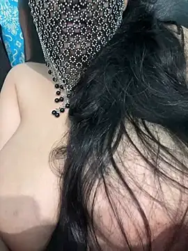 צ'אט XXX בשידור חי של tyuiimbcxdb
