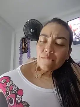 Chat +18 de LuluDream ao vivo