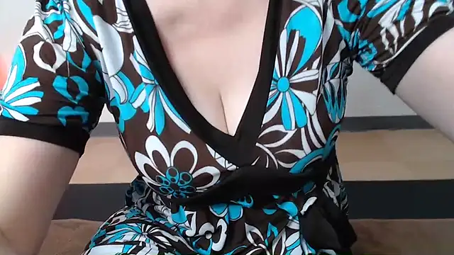 relax_yuri's Webcam Show