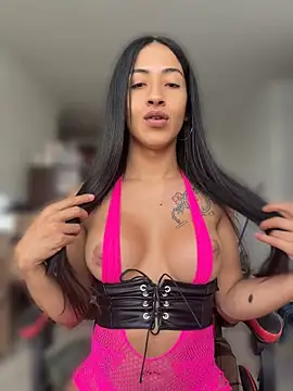 Show modela Pretty7Odette na web-kameri