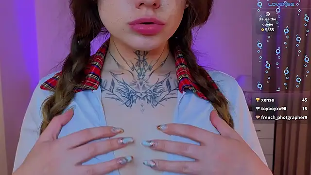 EricaMoonn: онлайн-секс-чат