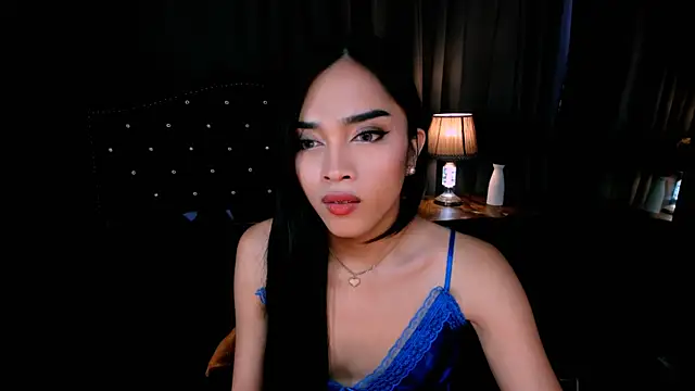 CharlotteFlare Show in webcam
