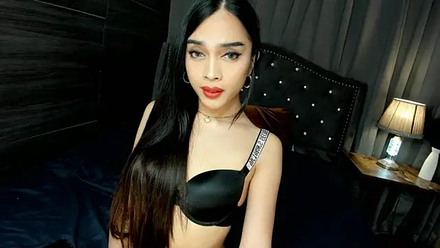 CharlotteFlare 在線直播表演