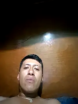 Show de Martin27xxxhot na webcam
