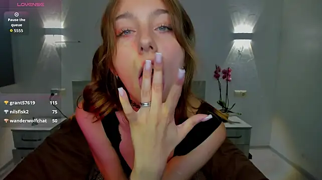 Živý XXX chat alis_tauber