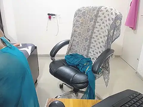 curvyarchie's Live Chat Room