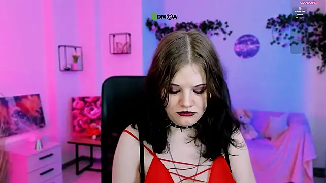 nikki_kiss_ Adlı Modelin Web Kamerası Şovu